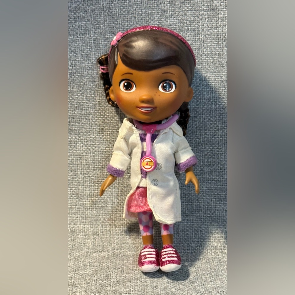 Disney Jr Doc McStuffins 5.5 in Doll with Stethoscope